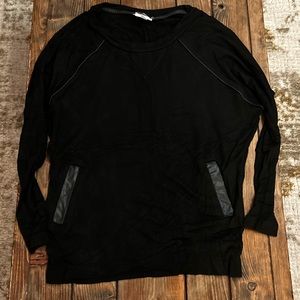 A pea in the pod maternity shirt - High quality Maternity wear - Leather trim S